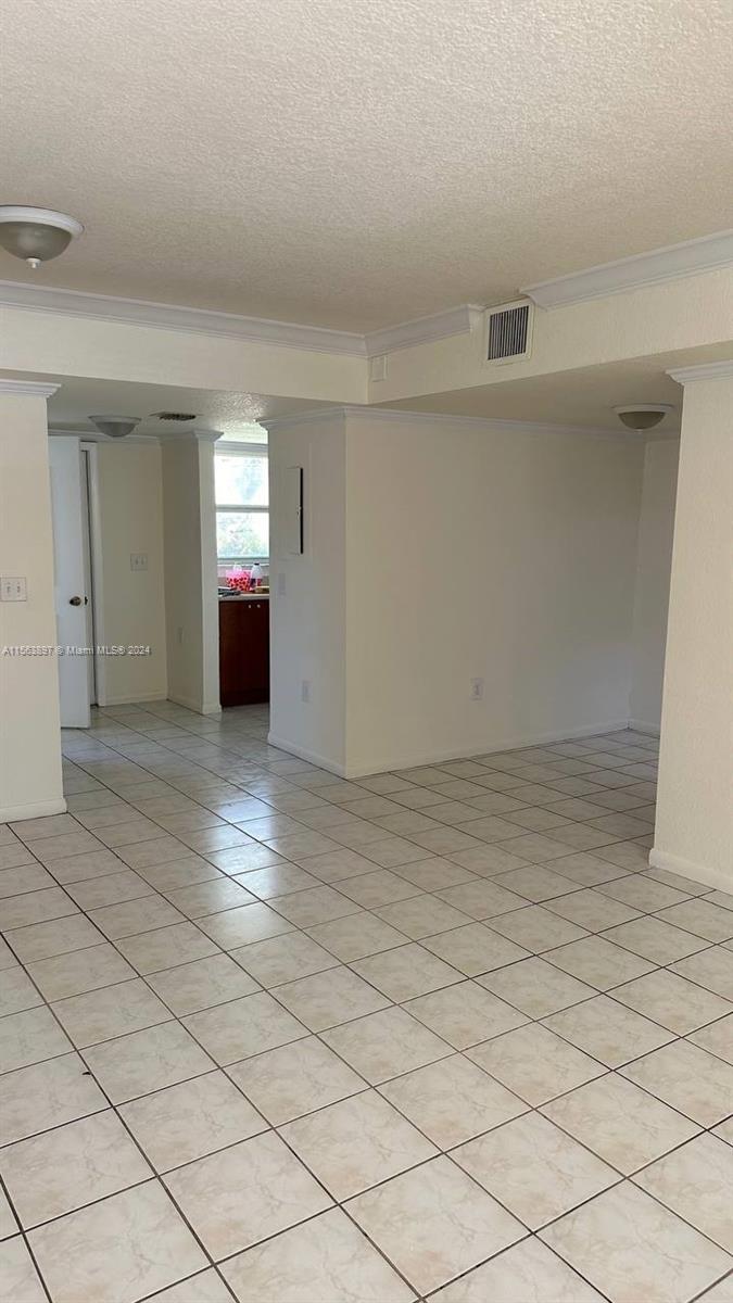 EAST VIEW GARDENS - Residential Lease