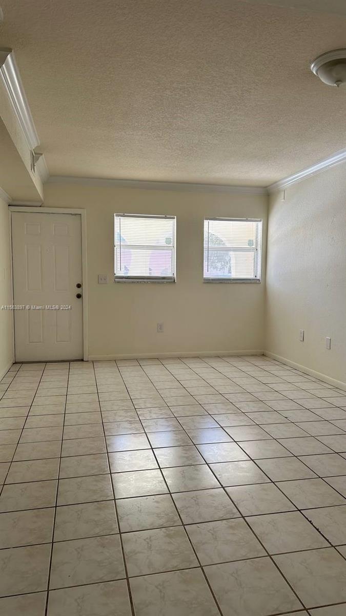 EAST VIEW GARDENS - Residential Lease