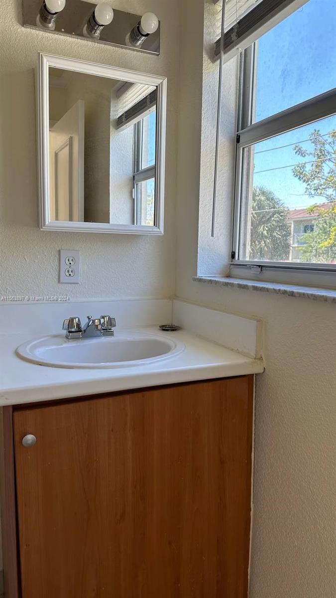 EAST VIEW GARDENS - Residential Lease