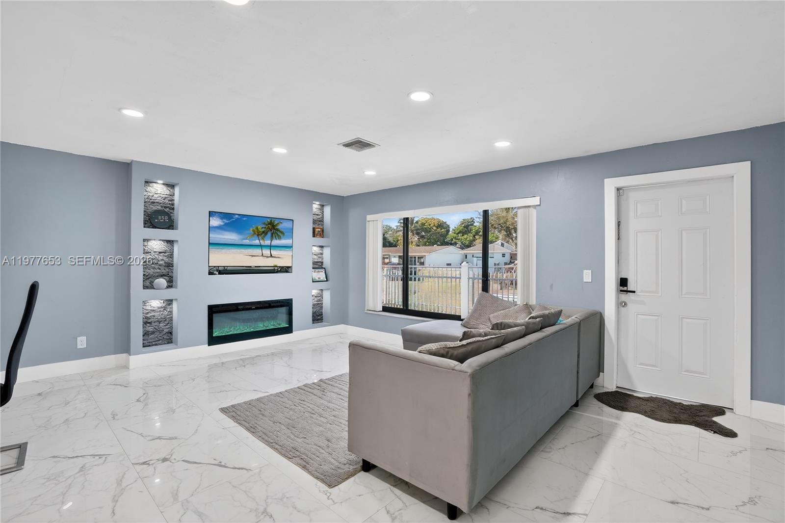 ROOSEVELT ESTATES - Residential