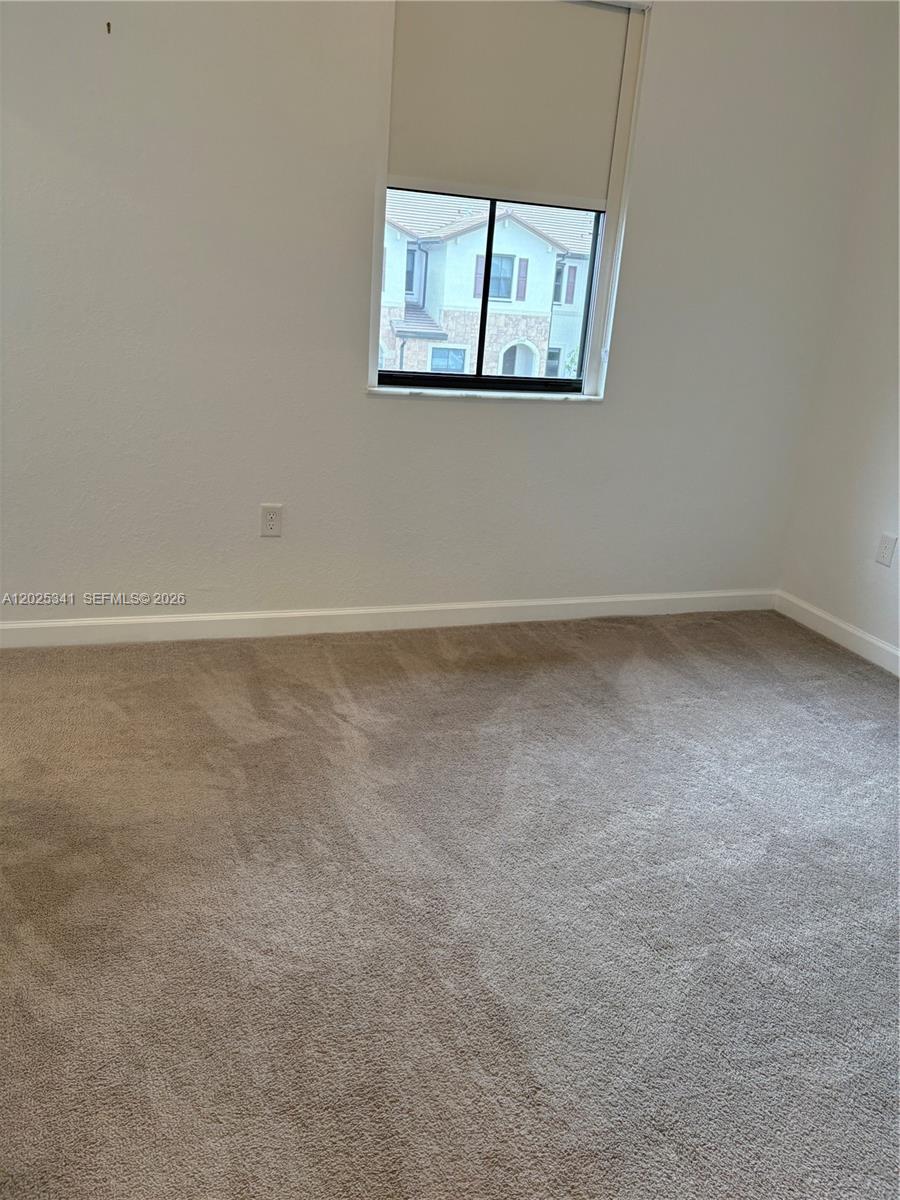 AQUABELLA NORTH - Residential Lease