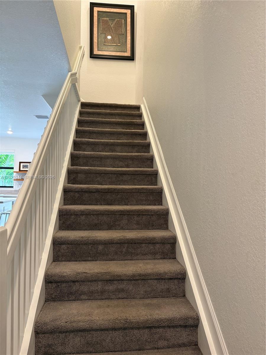 AQUABELLA NORTH - Residential Lease