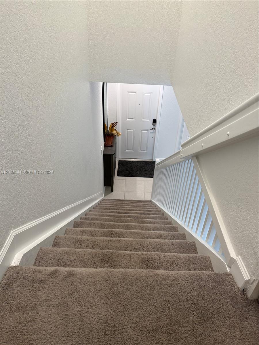 AQUABELLA NORTH - Residential Lease