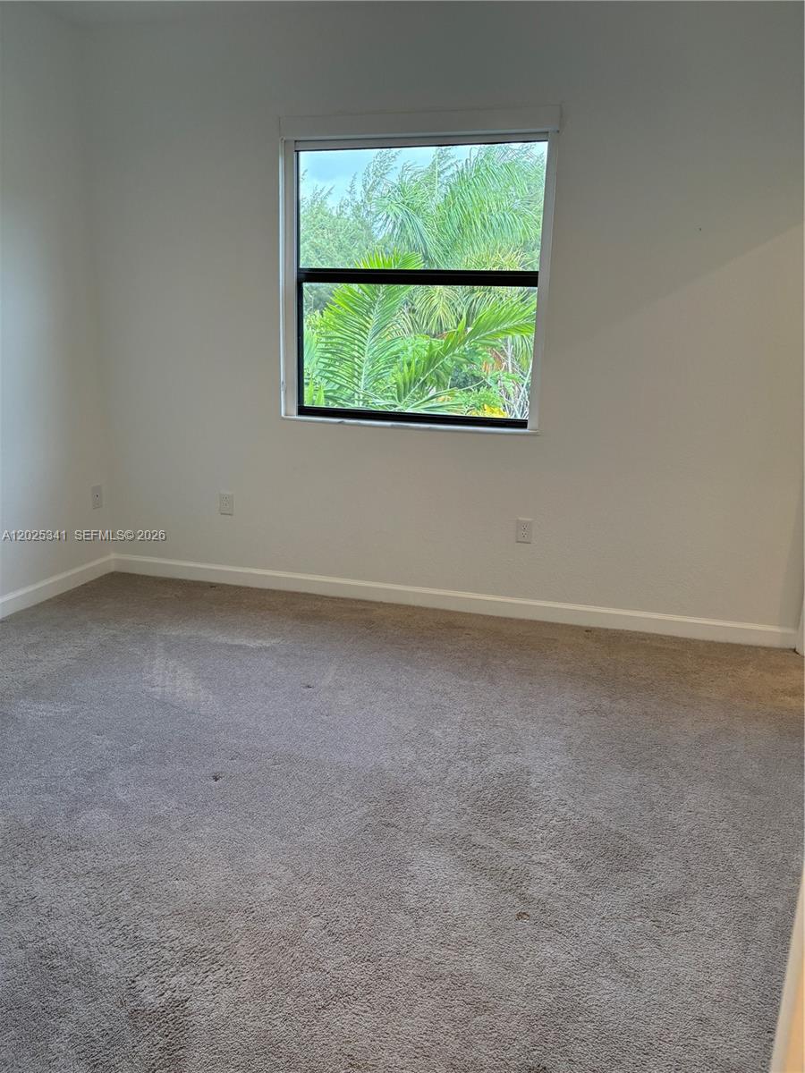 AQUABELLA NORTH - Residential Lease