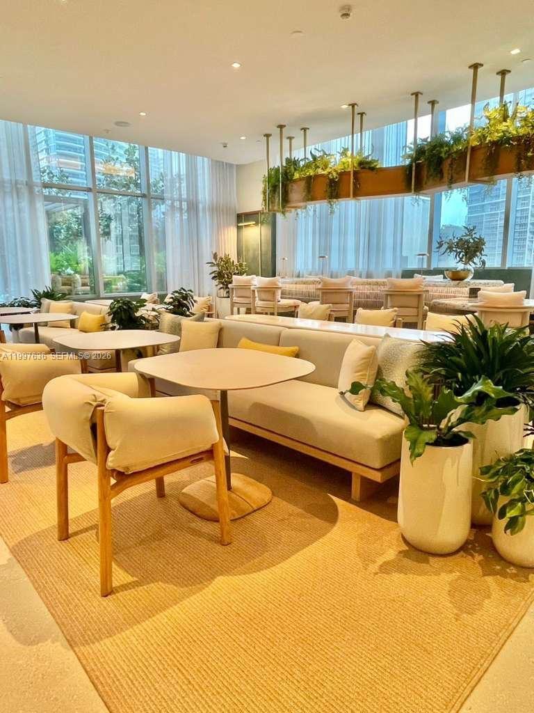 VICEROY RESIDENCES - Residential