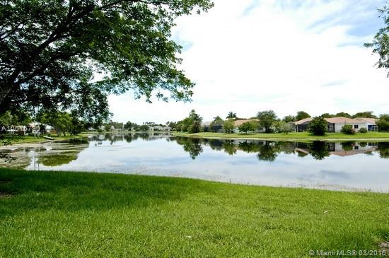 Country Isles Patio - Residential Lease