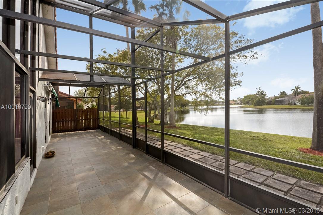 Country Isles Patio - Residential Lease