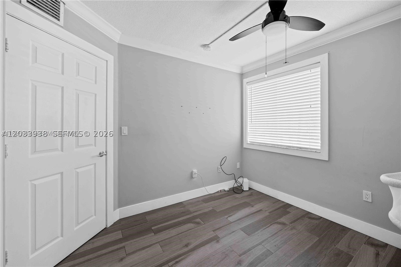 VILLA REAL CONDO NO 4 - Residential Lease