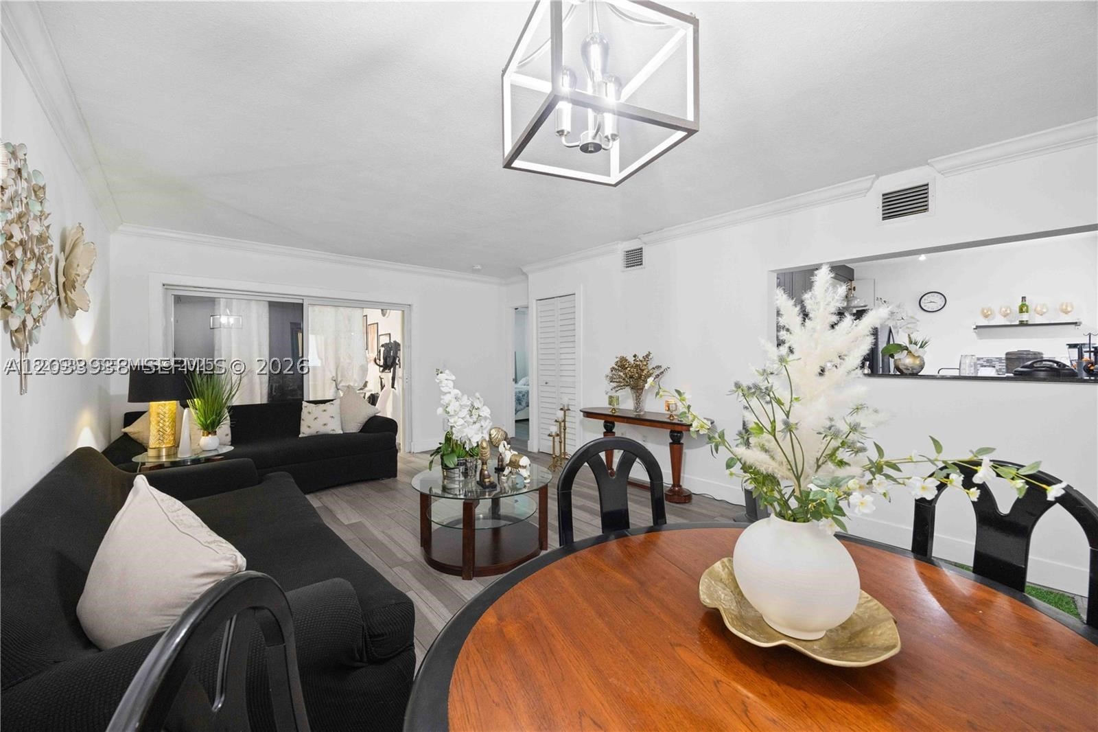 VILLA REAL CONDO NO 4 - Residential Lease