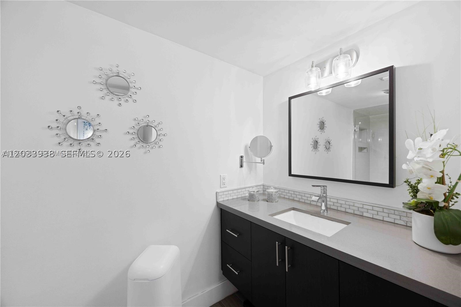 VILLA REAL CONDO NO 4 - Residential Lease