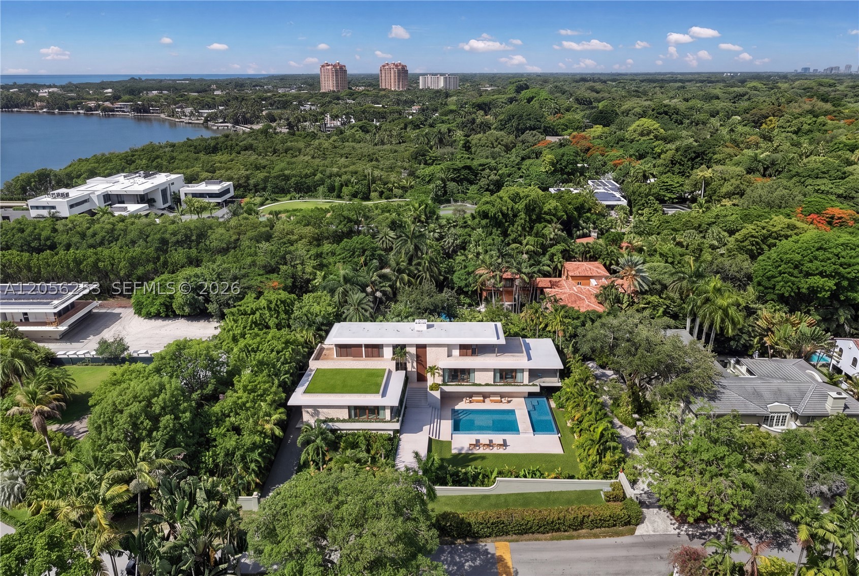 THE MOORINGS - Residential