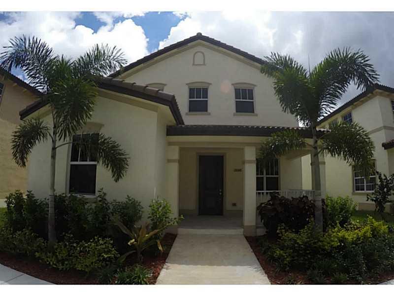Brand New 4 Bedrooms - 3 Full Bathrooms in beautiful community in Homestead. Spacious Living Room in both floors.Tile floors in living areas, carpet in bedrooms. Luxurios master bath featuring roman tub, separate shower and double vanity area.  Walking Cl osets. Two cars garage. Close to schools, highways... Great location.
