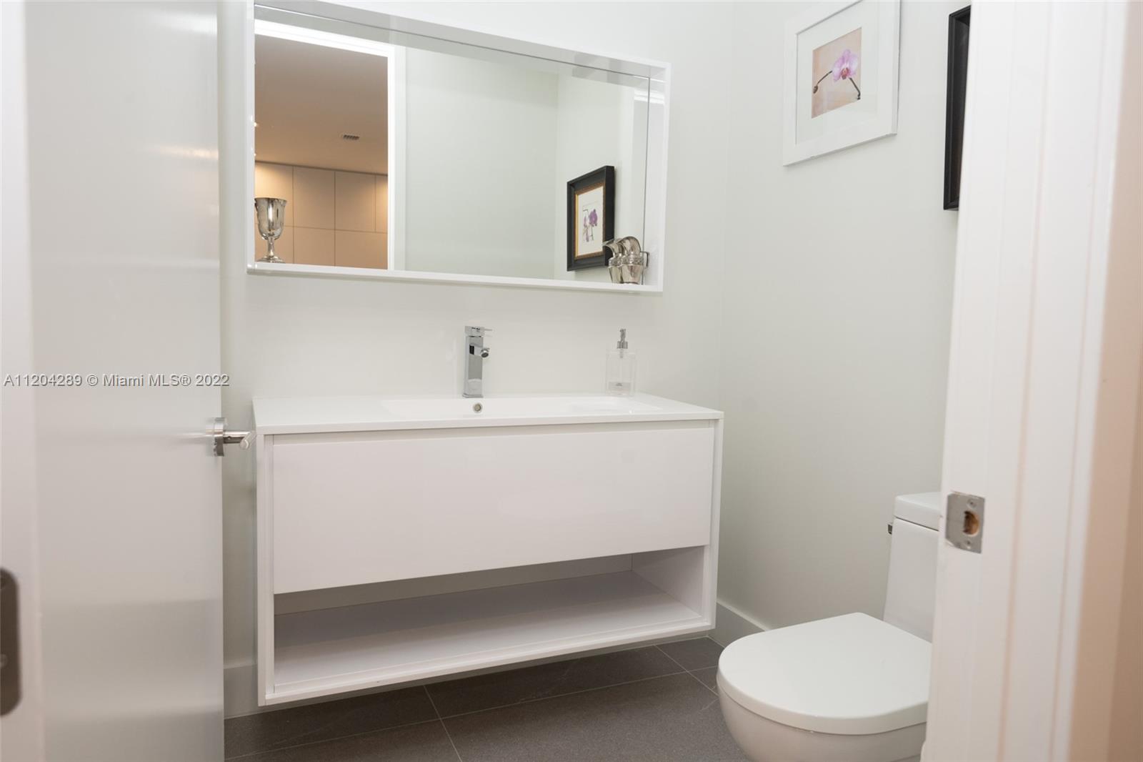 GIRALDA PLACE CONDO - Residential