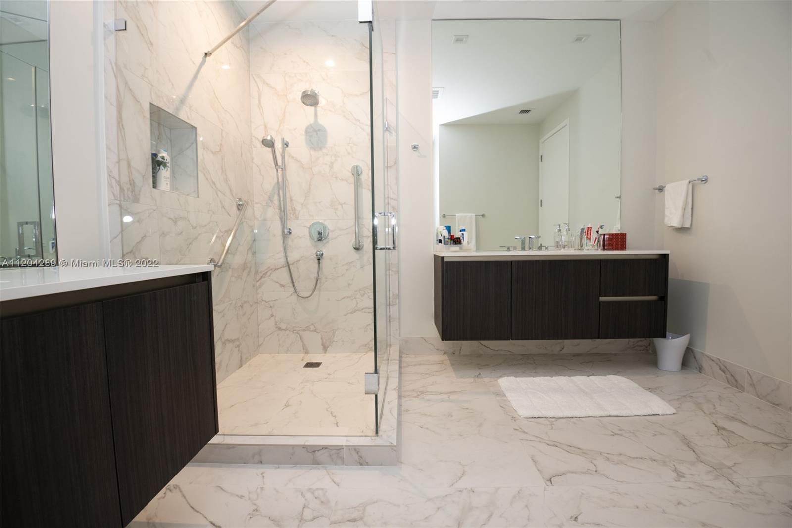 GIRALDA PLACE CONDO - Residential