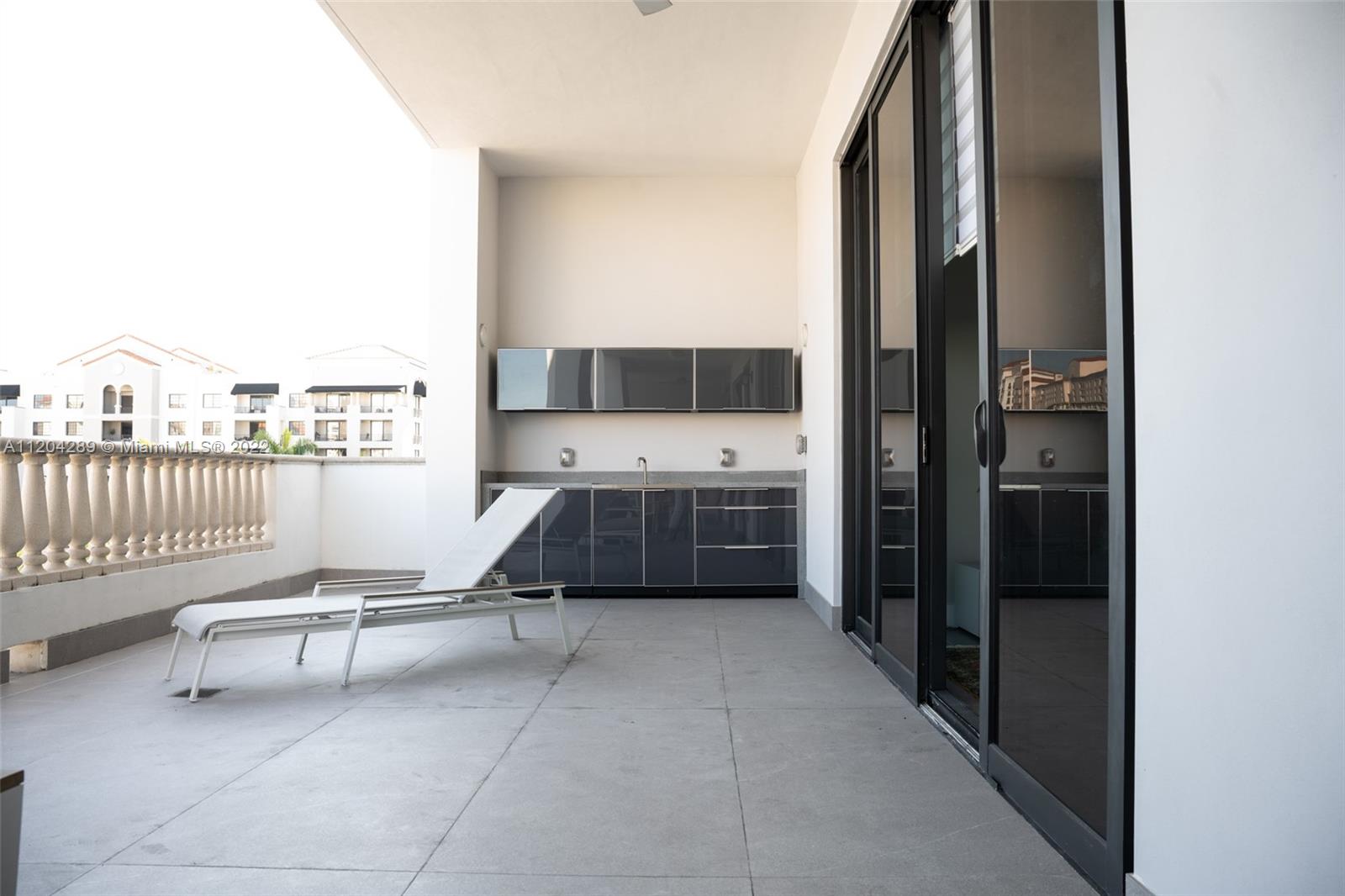 GIRALDA PLACE CONDO - Residential