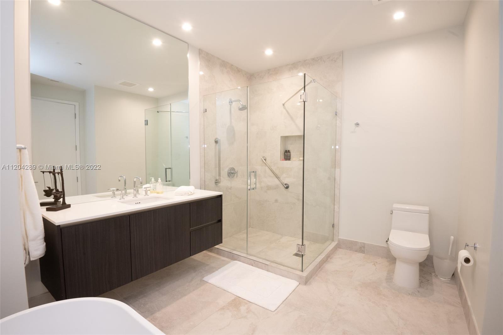 GIRALDA PLACE CONDO - Residential