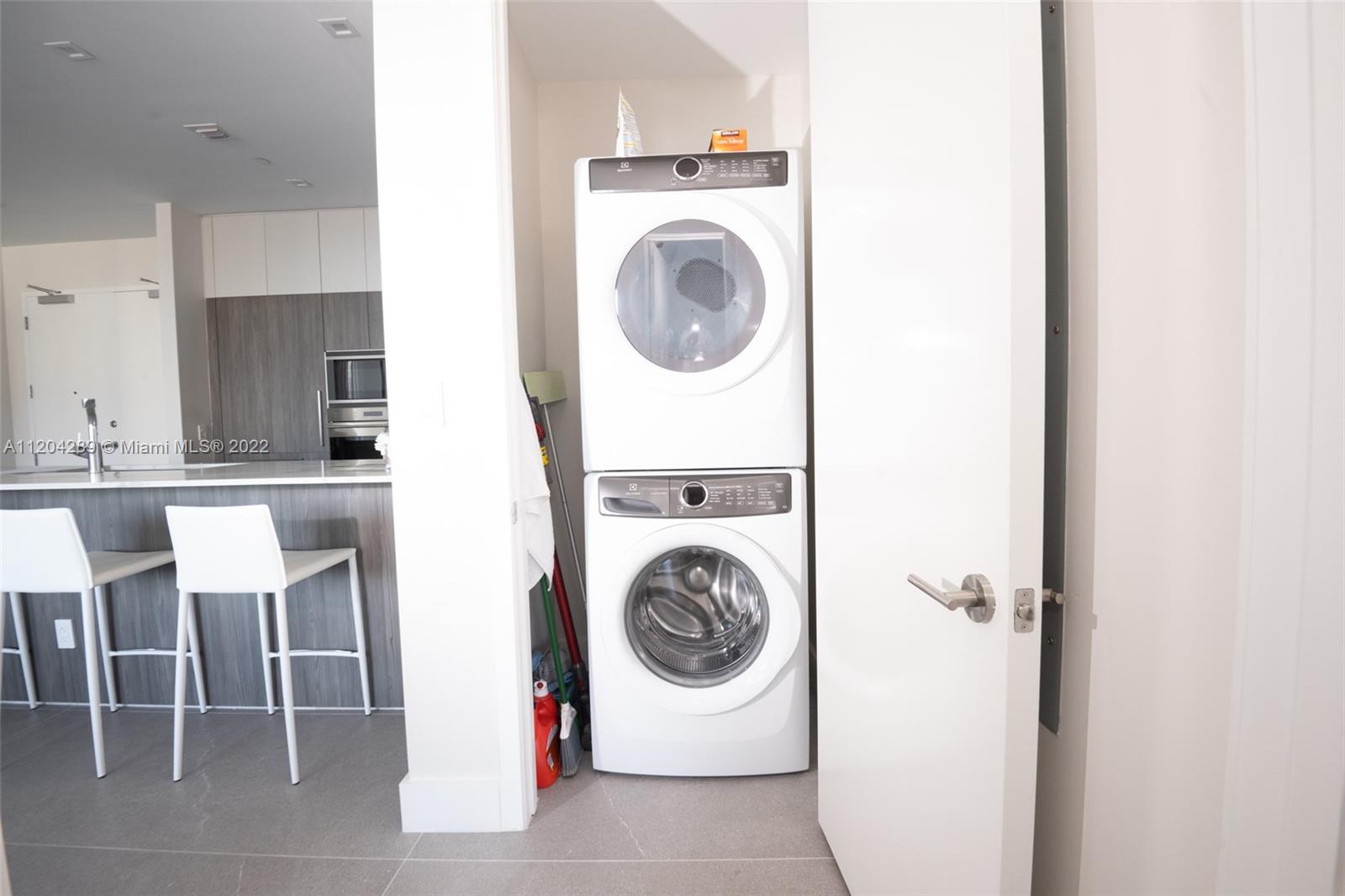 GIRALDA PLACE CONDO - Residential