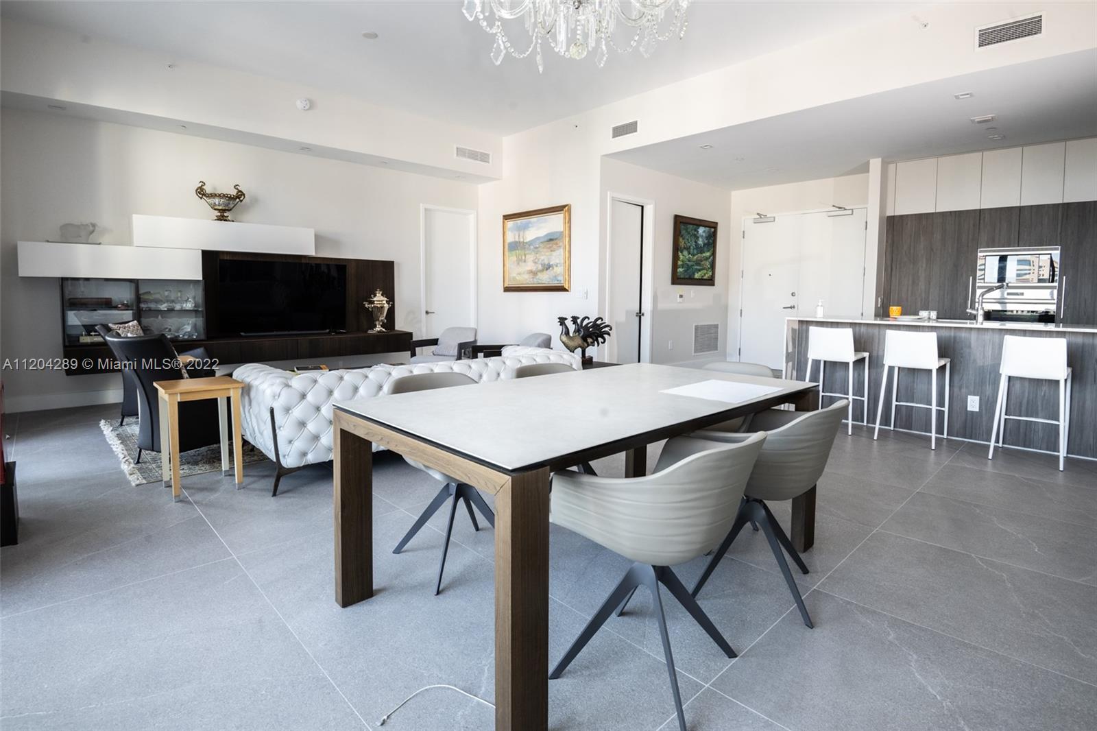 GIRALDA PLACE CONDO - Residential