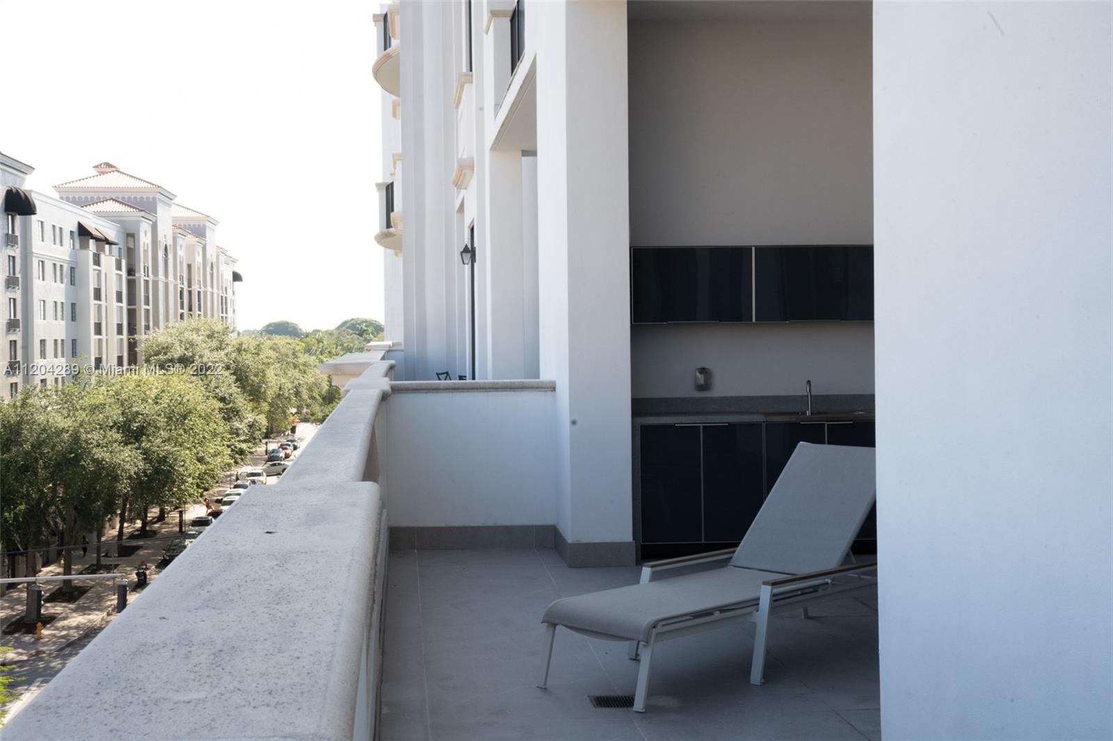 GIRALDA PLACE CONDO - Residential