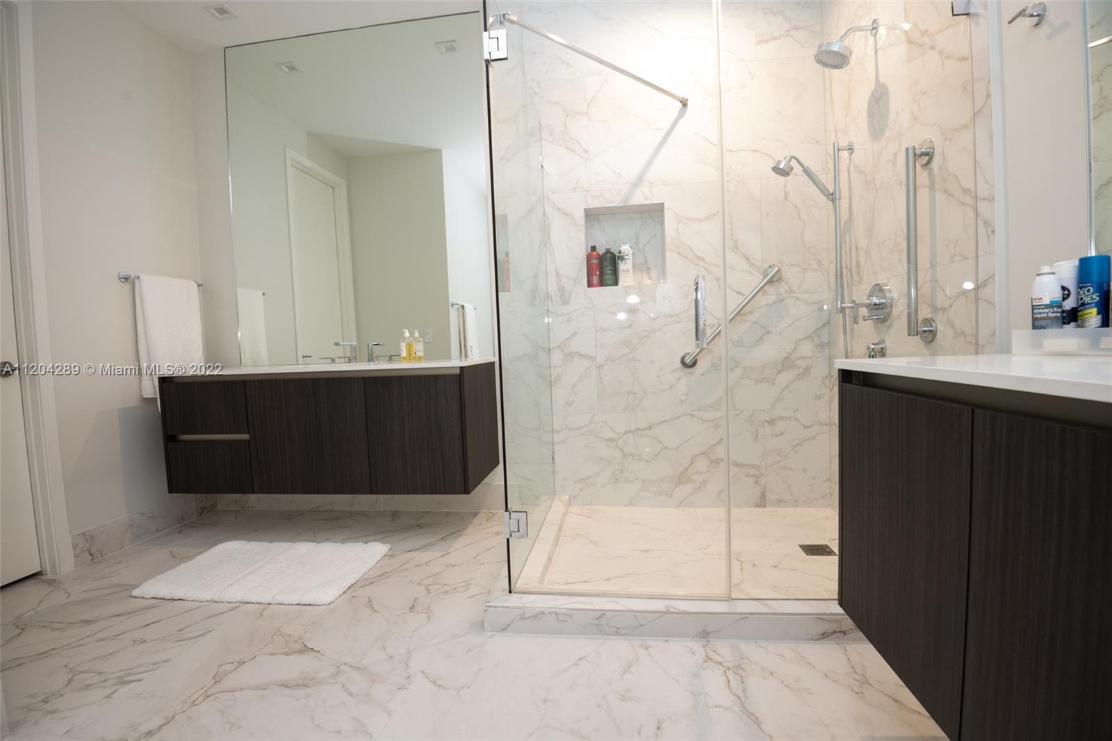 GIRALDA PLACE CONDO - Residential