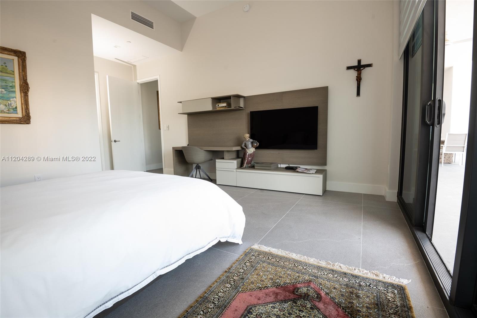 GIRALDA PLACE CONDO - Residential