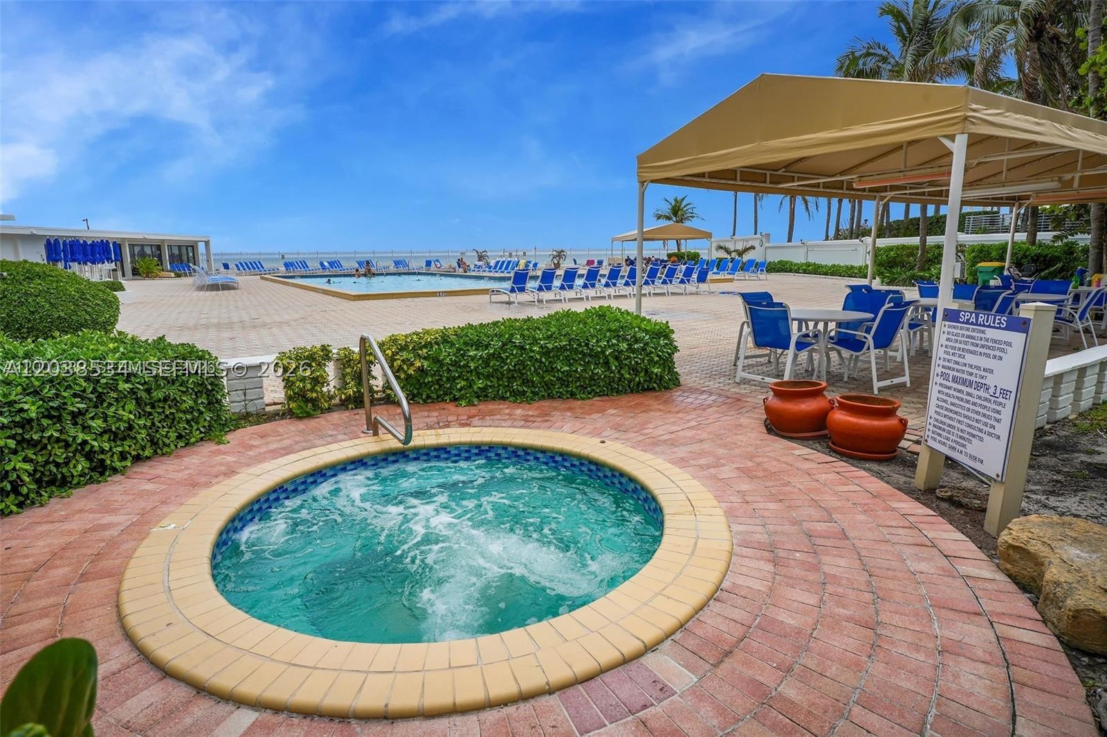ALEXANDER TOWERS CONDO - Residential