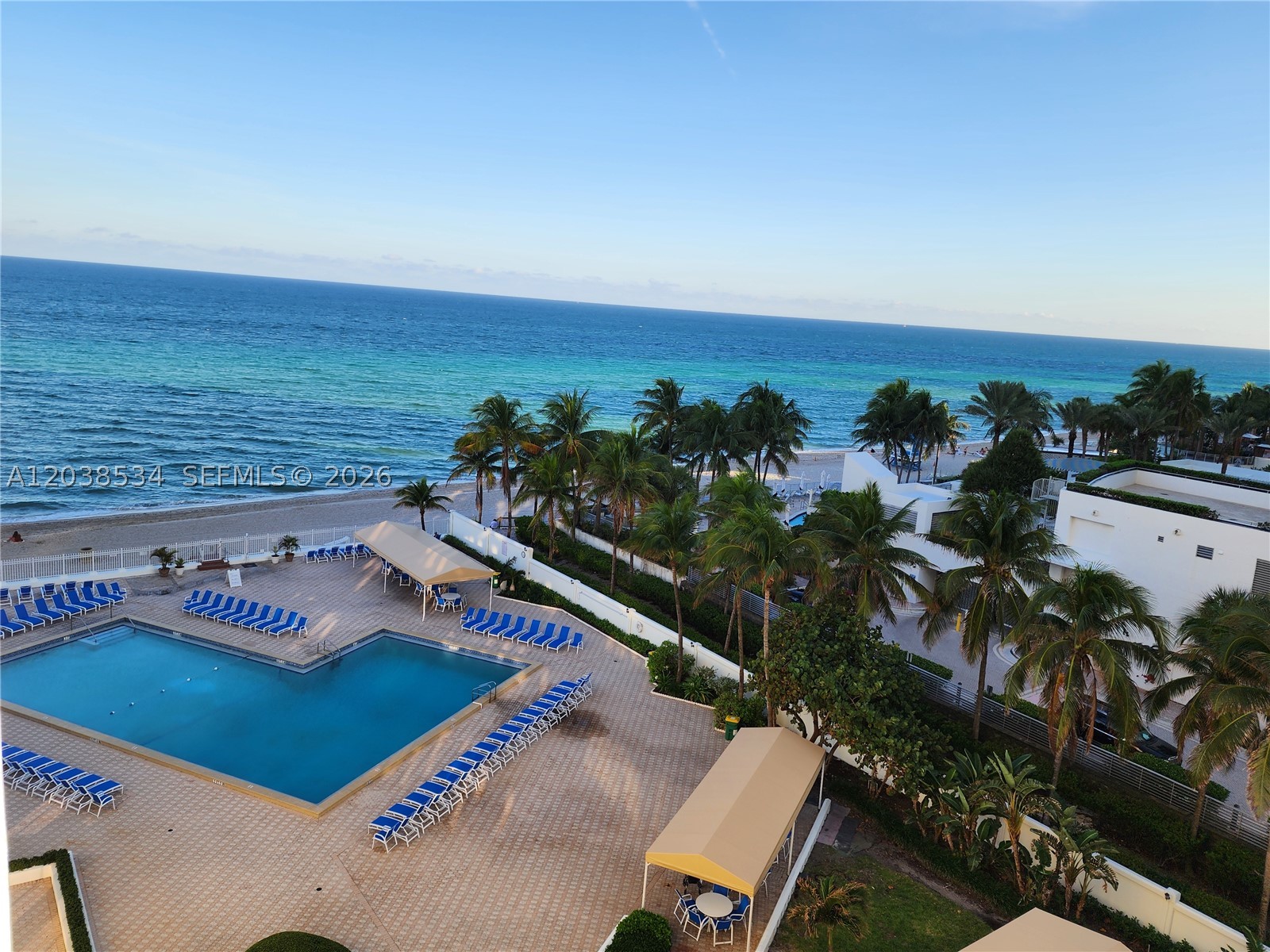 ALEXANDER TOWERS CONDO - Residential