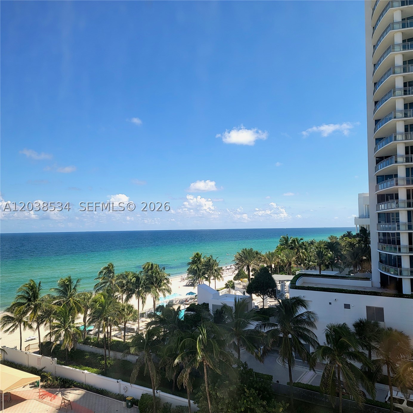 ALEXANDER TOWERS CONDO - Residential