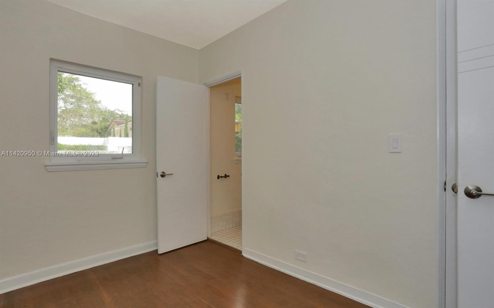 SUNSHINE FRUITS CO - Residential Lease