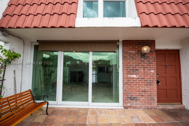 Beautiful 3-bedroom, 2.5-bath corner townhome in desirable Kendale Lakes! Enjoy lake views, a spacious private patio, two assigned parking spaces, and over 1,600 sq ft of living space. Conveniently located near top-rated schools, shopping, restaurants, parks, and major highways. A fantastic opportunity to make it your own!