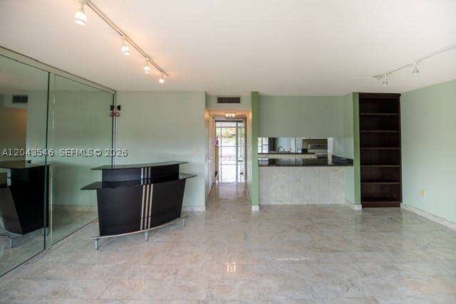LAKE LAURA CONDO NO 2 - Residential