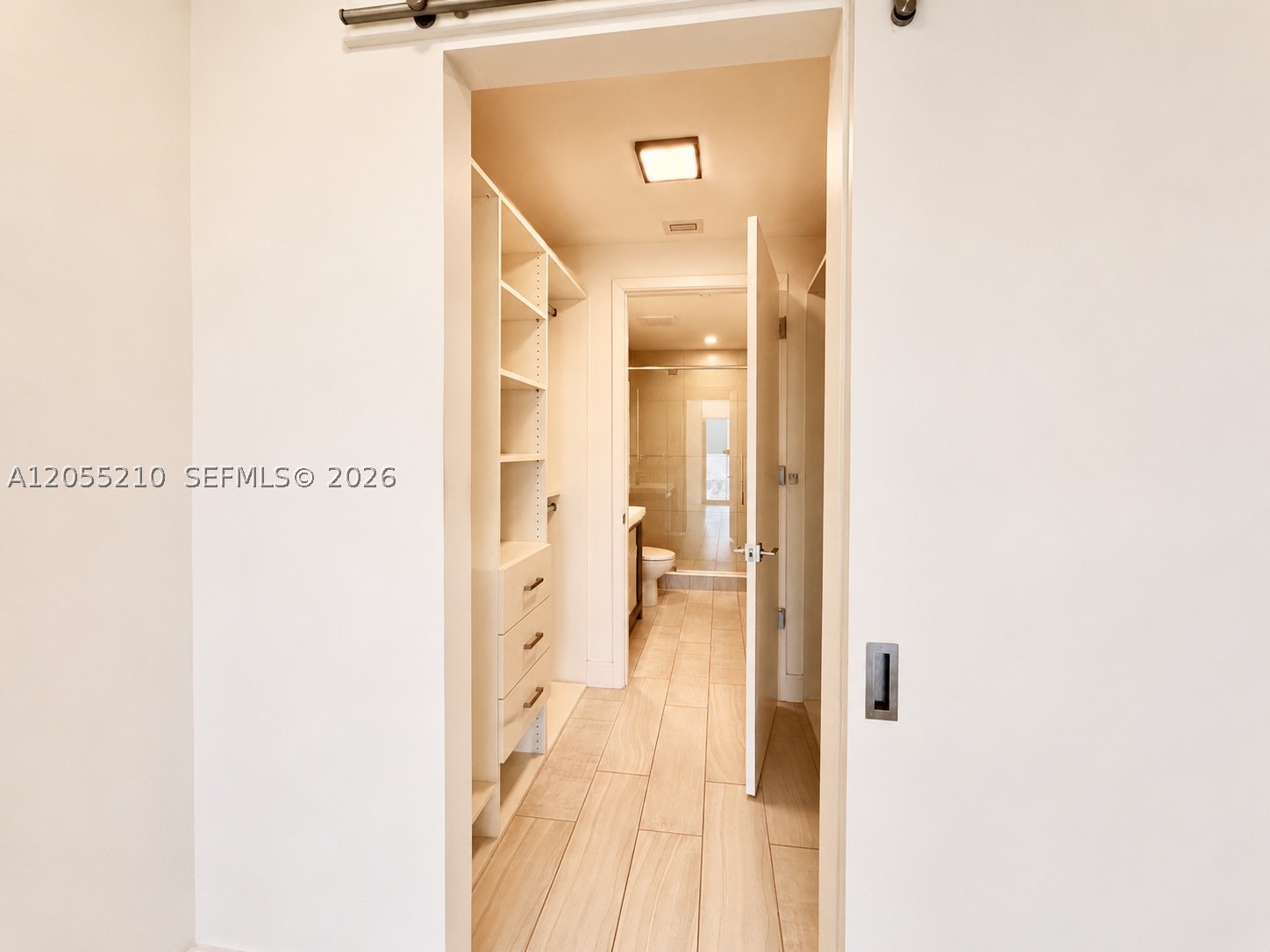 METROPICA NORTH TOWER ONE - Residential