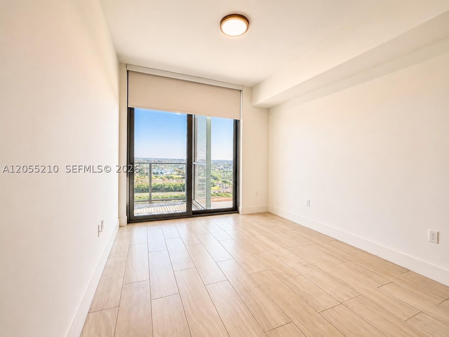 METROPICA NORTH TOWER ONE - Residential