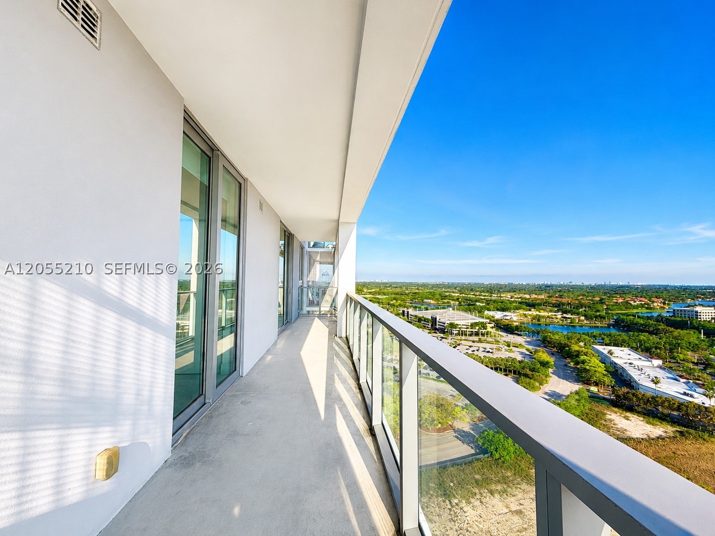 METROPICA NORTH TOWER ONE - Residential
