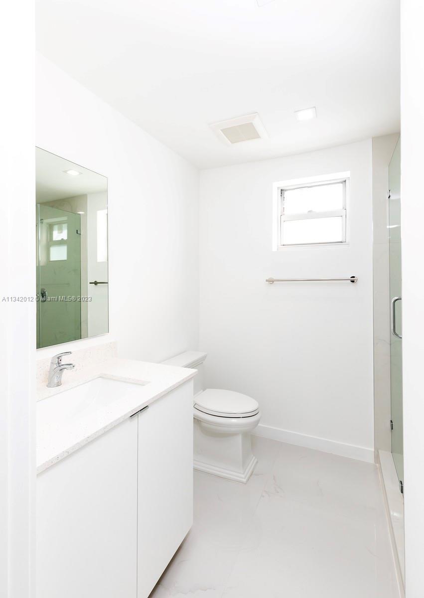 CENTRAL MIAMI PART 4 - Residential Lease