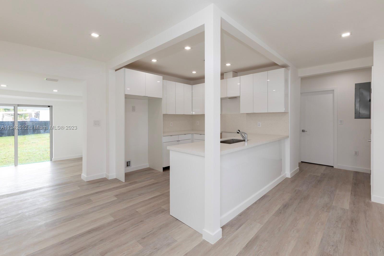 CENTRAL MIAMI PART 4 - Residential Lease