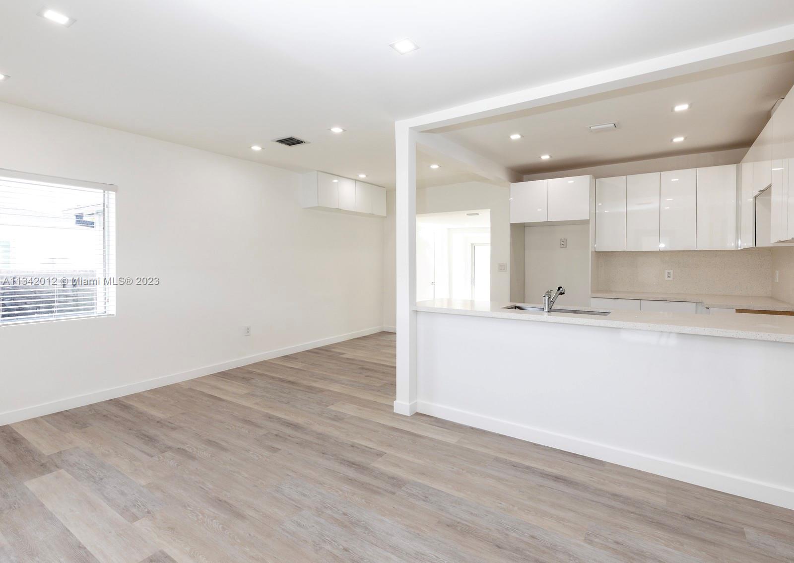CENTRAL MIAMI PART 4 - Residential Lease