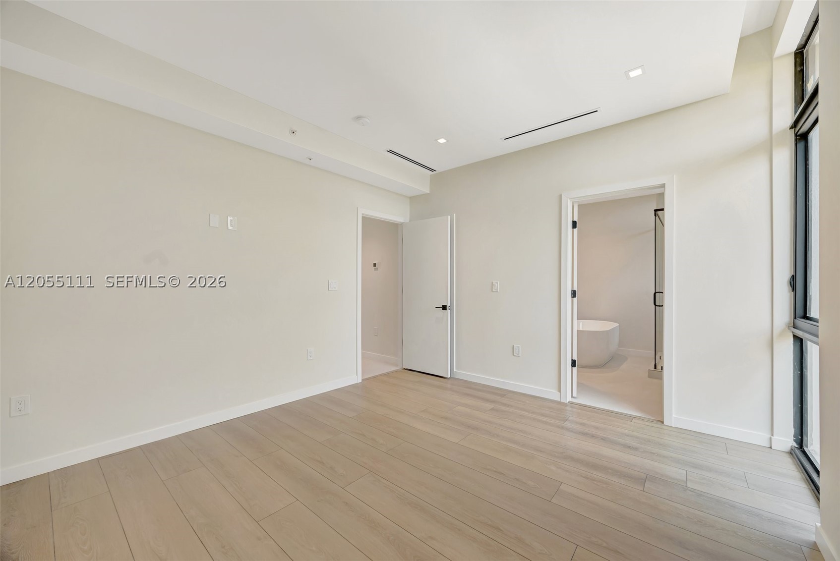 Caliza Townhouses - Residential