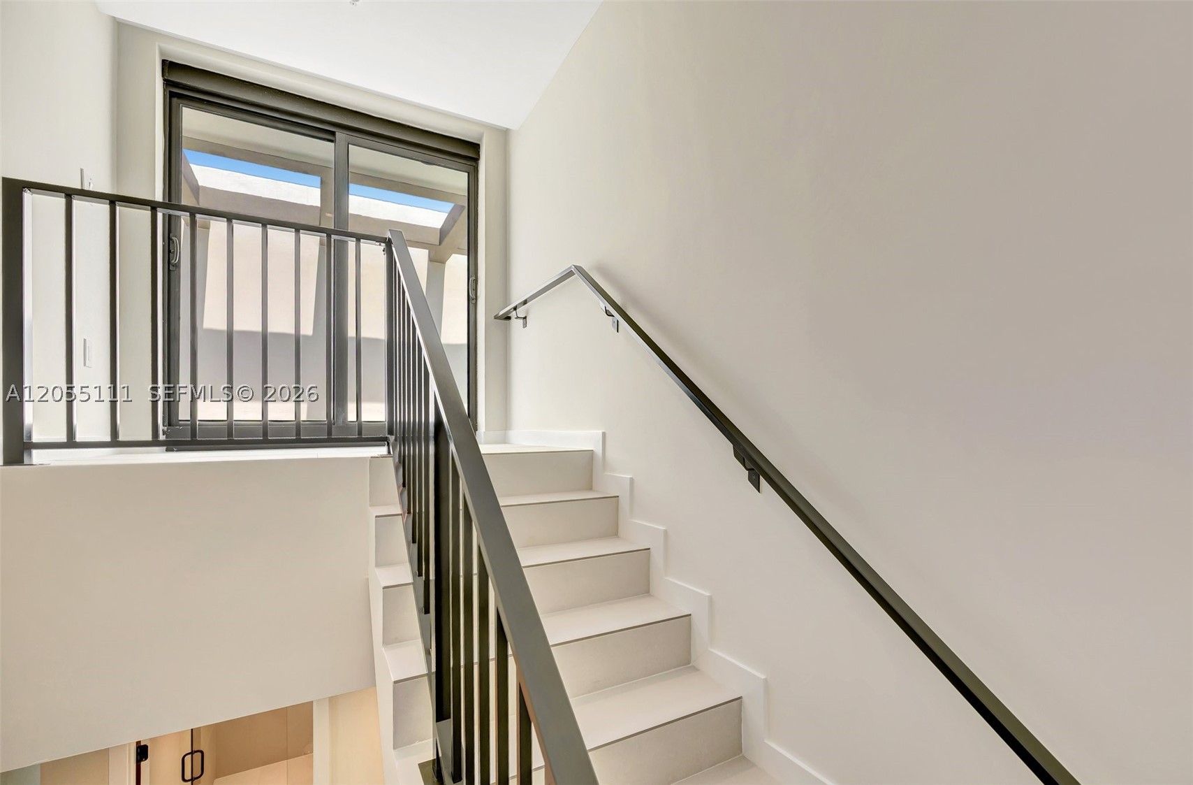 Caliza Townhouses - Residential
