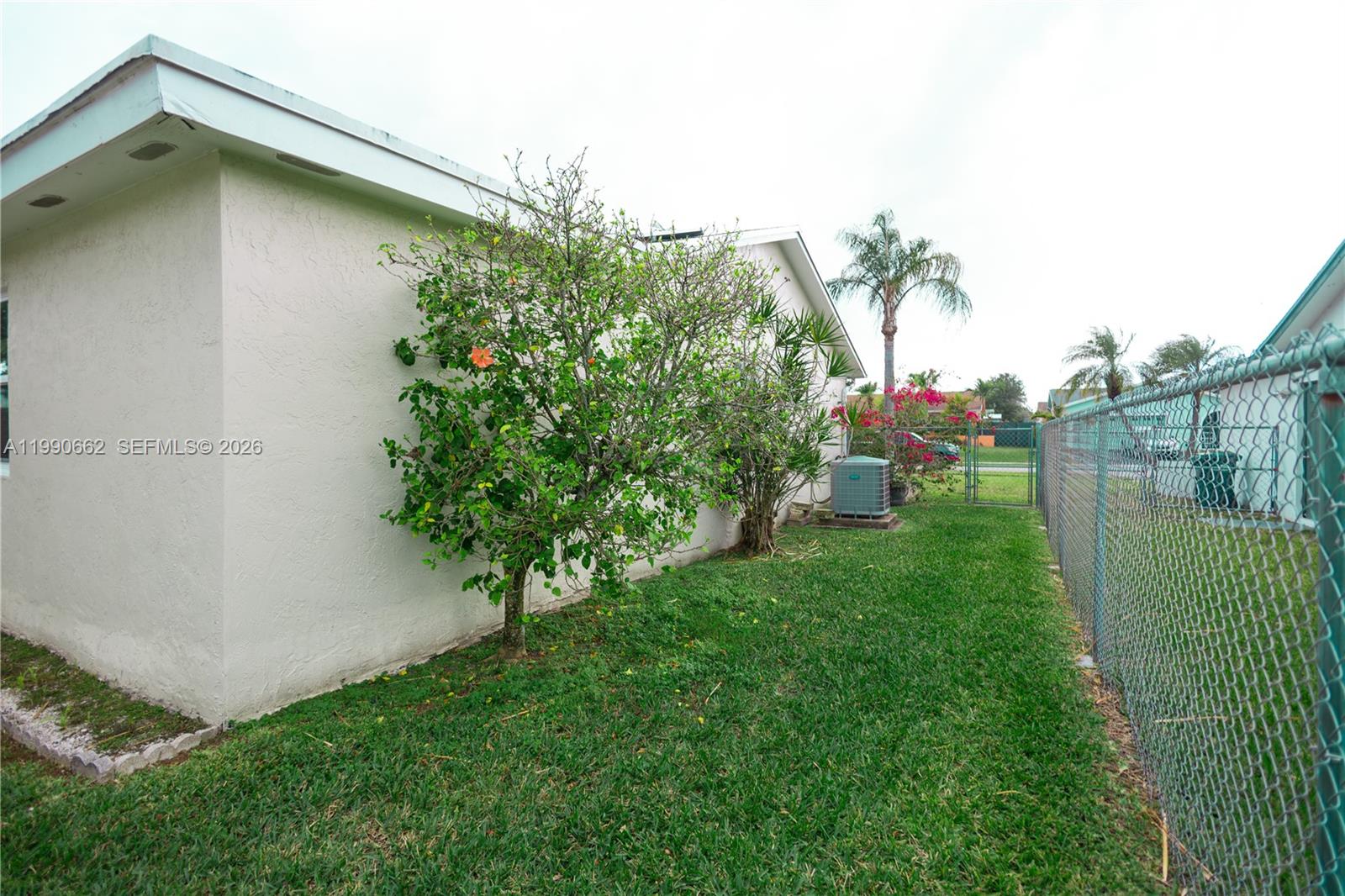 MEADOW WOOD MANOR SEC 10 - Residential