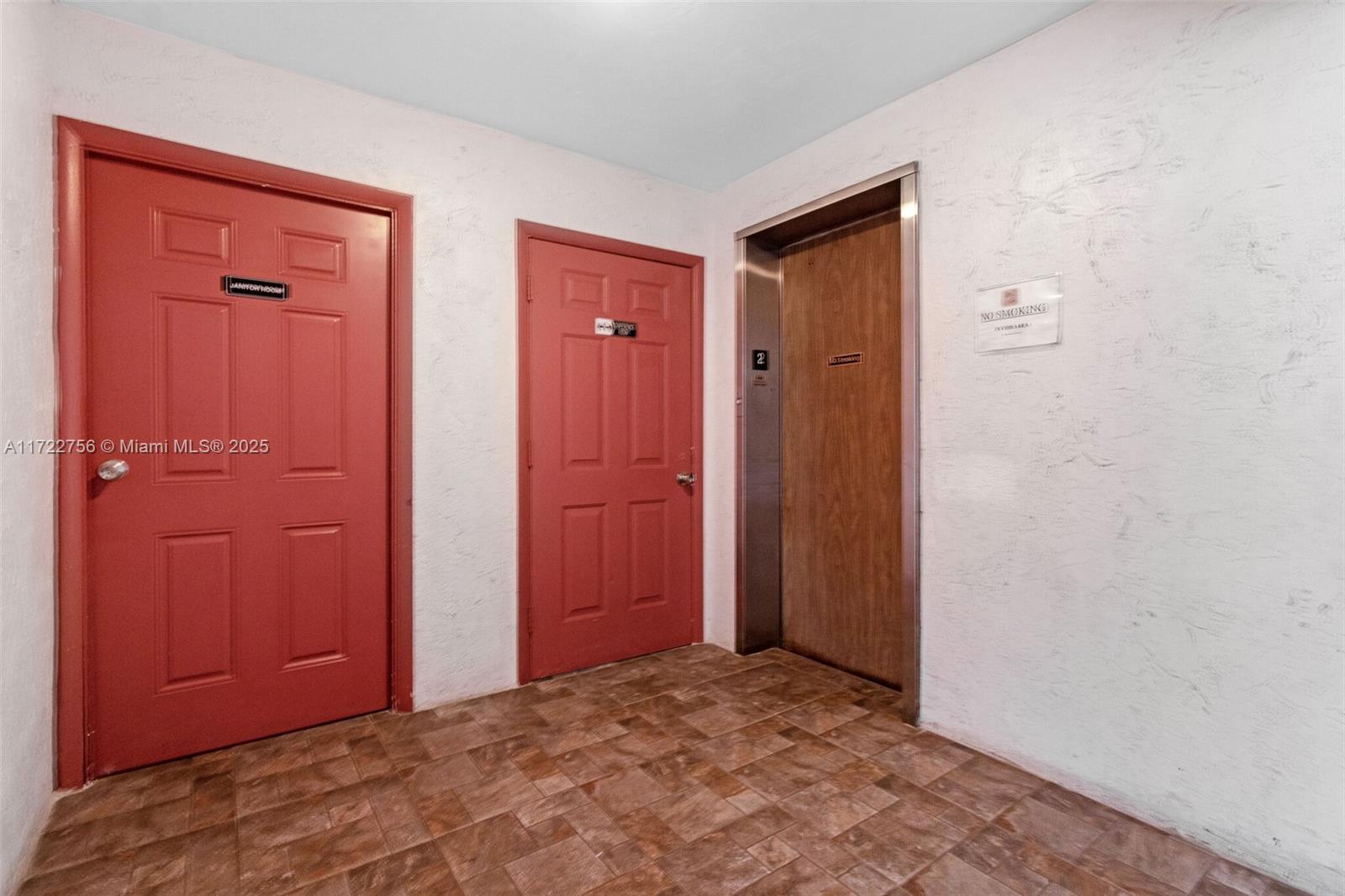 SAPPHIRE CONDO - Residential