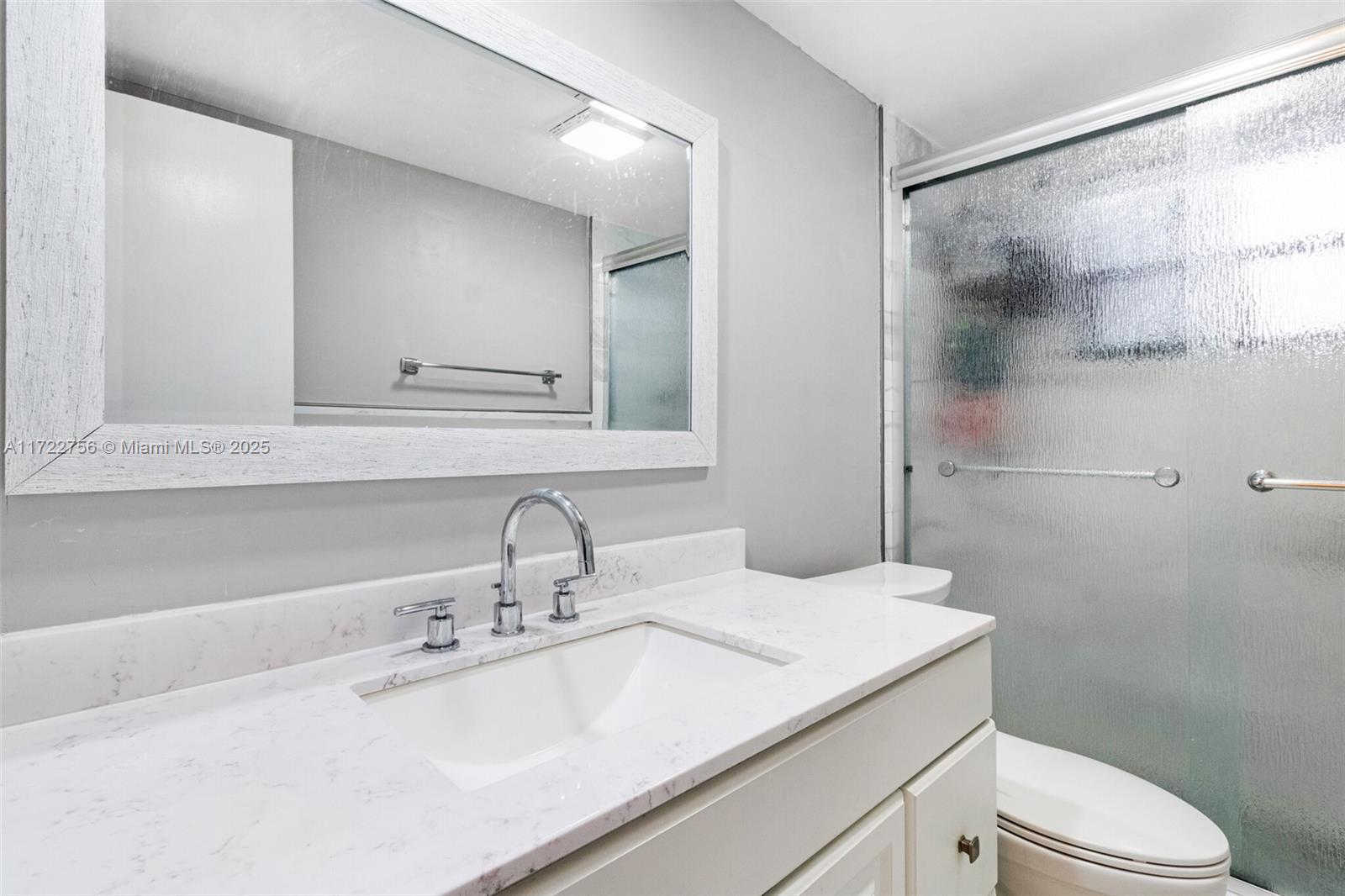 SAPPHIRE CONDO - Residential