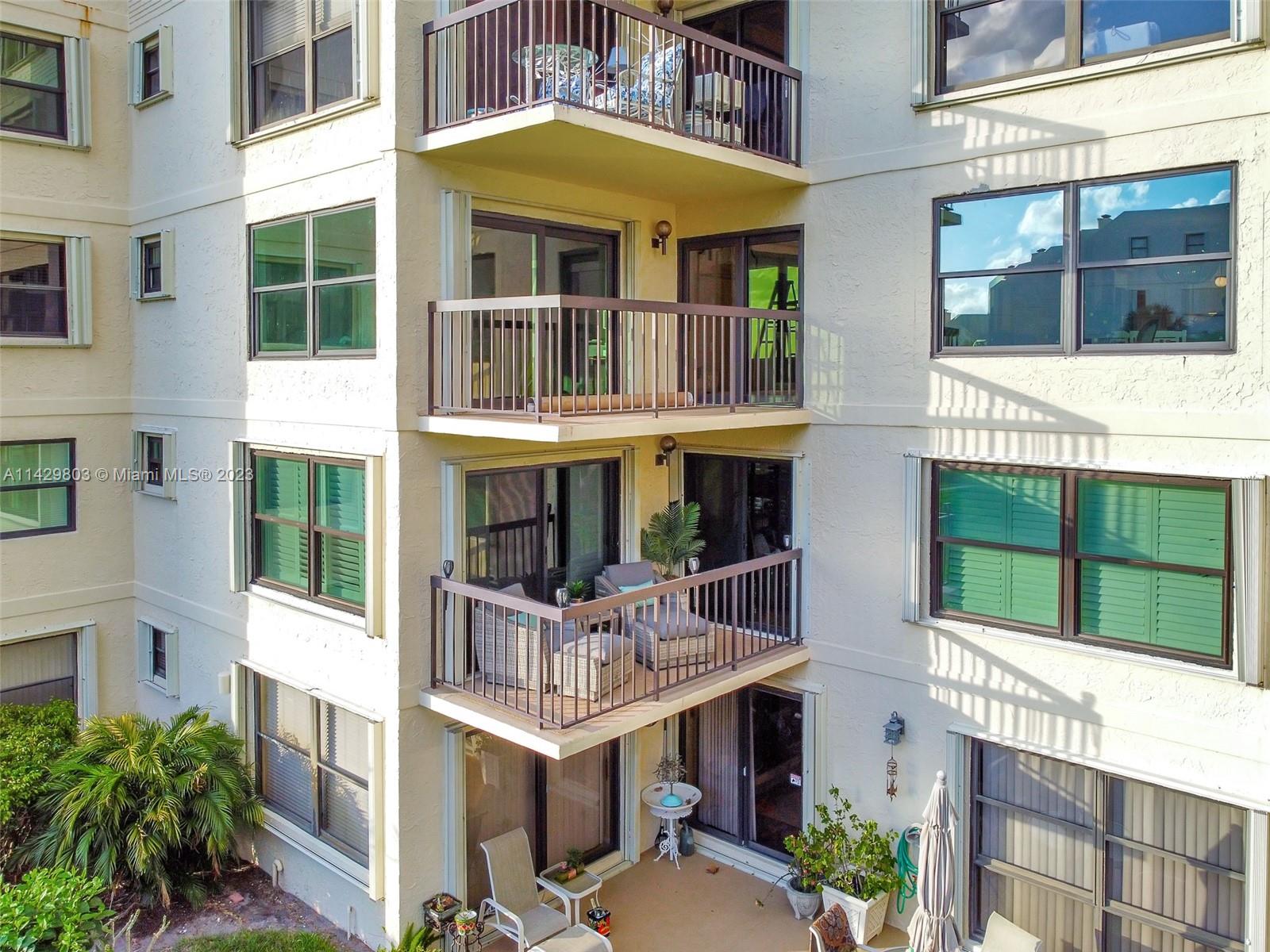 EVERGLADES OF NORTH PALM - Residential Lease