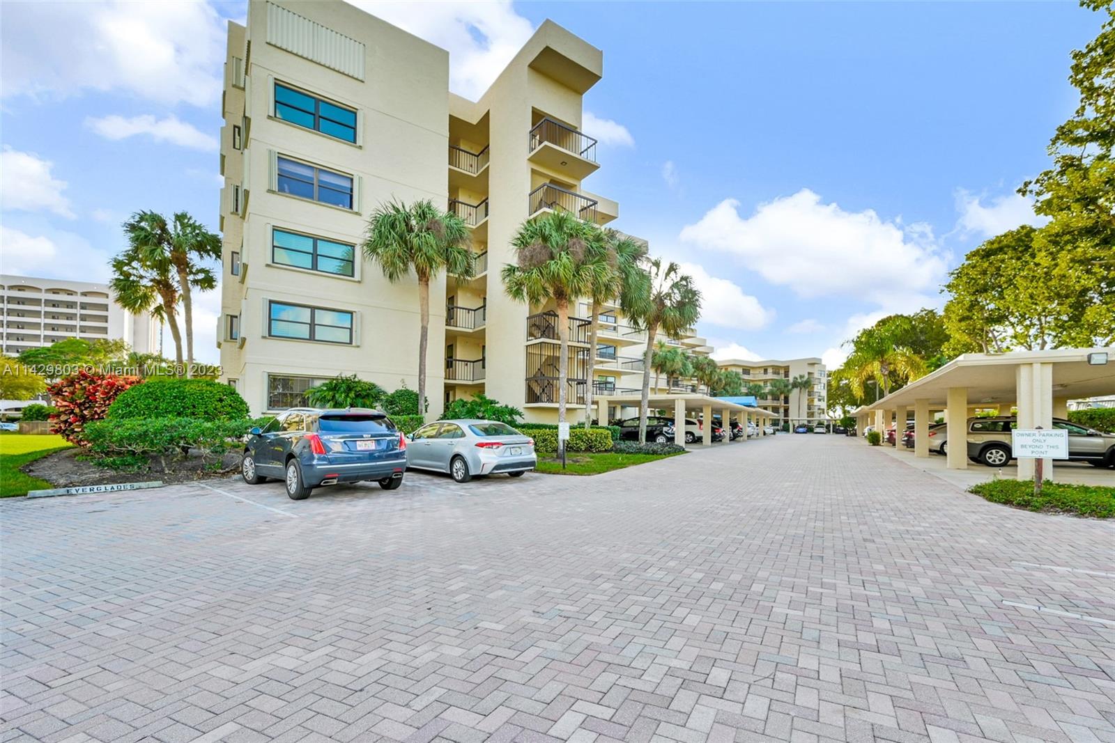 EVERGLADES OF NORTH PALM - Residential Lease