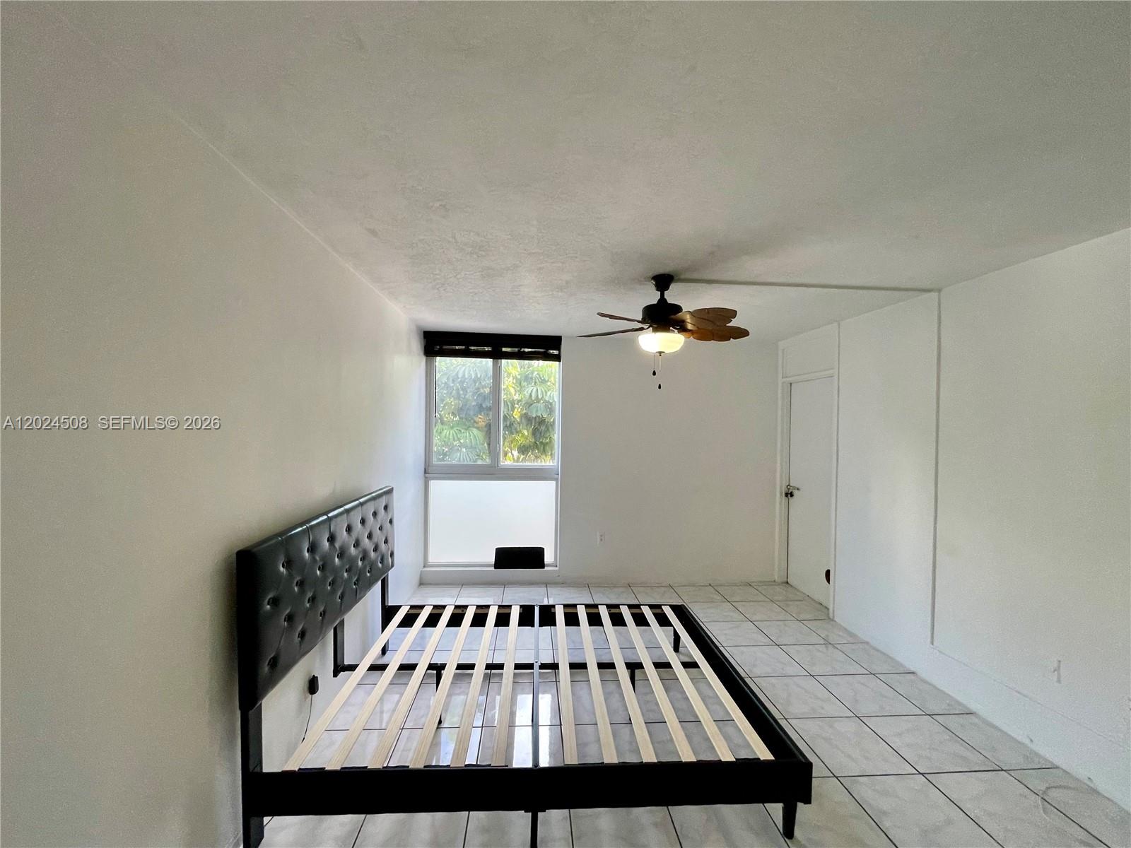 BAYSIDE TERRACE CONDO - Residential Lease