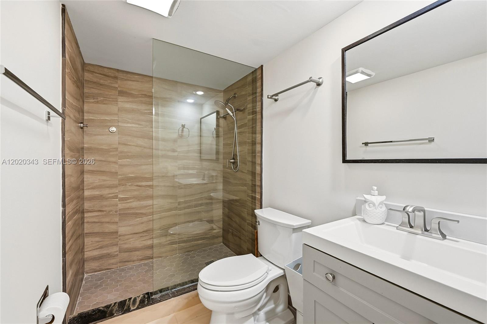 NO 113 PALM-AIRE COUNTRY - Residential