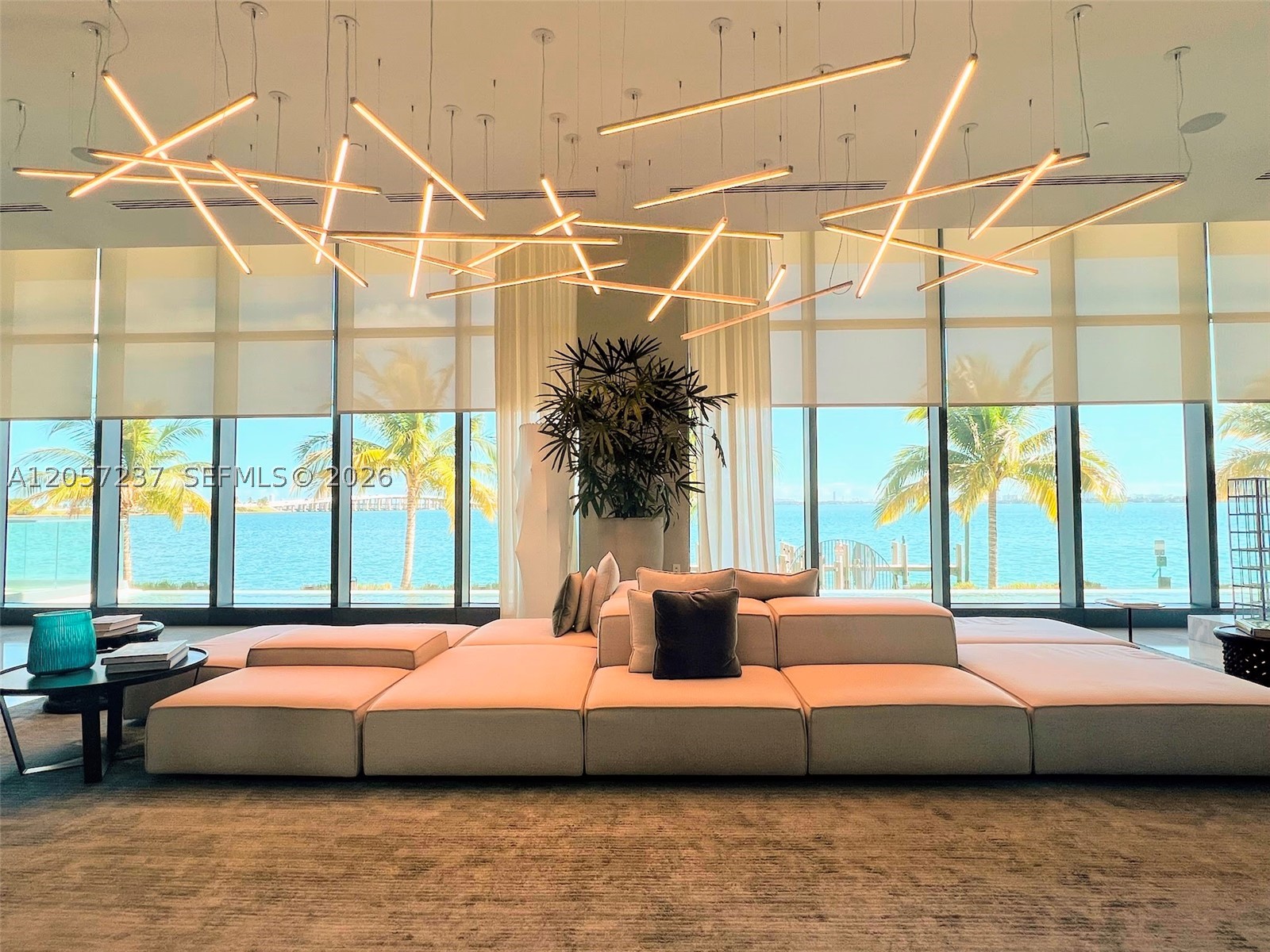 ONE PARAISO CONDO - Residential
