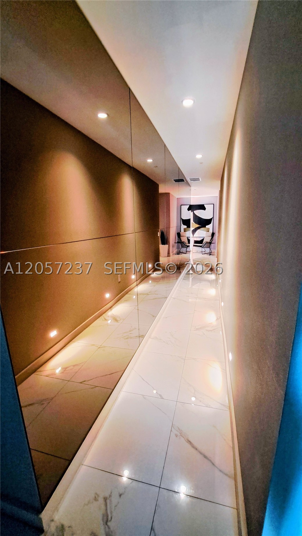 ONE PARAISO CONDO - Residential