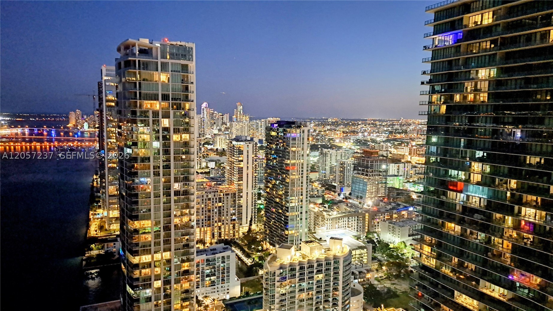 ONE PARAISO CONDO - Residential