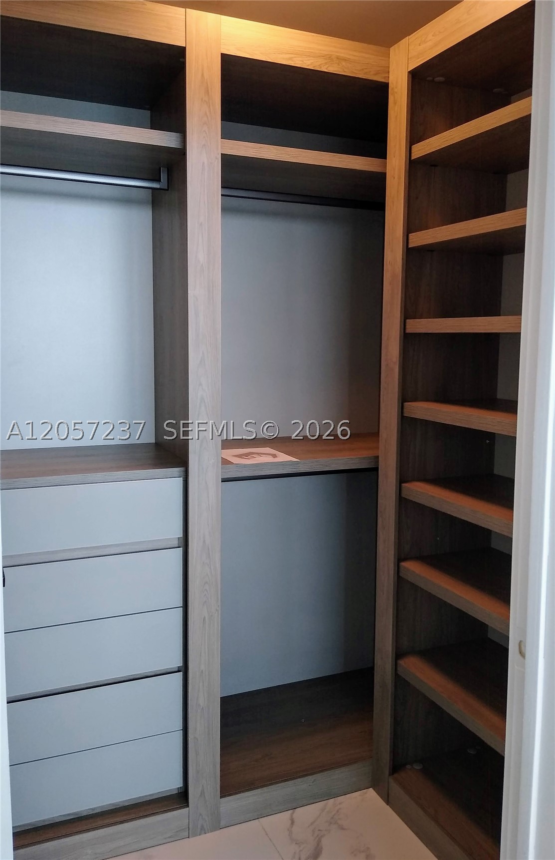 ONE PARAISO CONDO - Residential